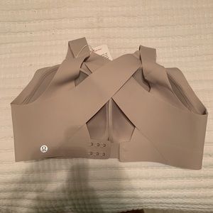 Lululemon Enlite Bra NWT 34DD